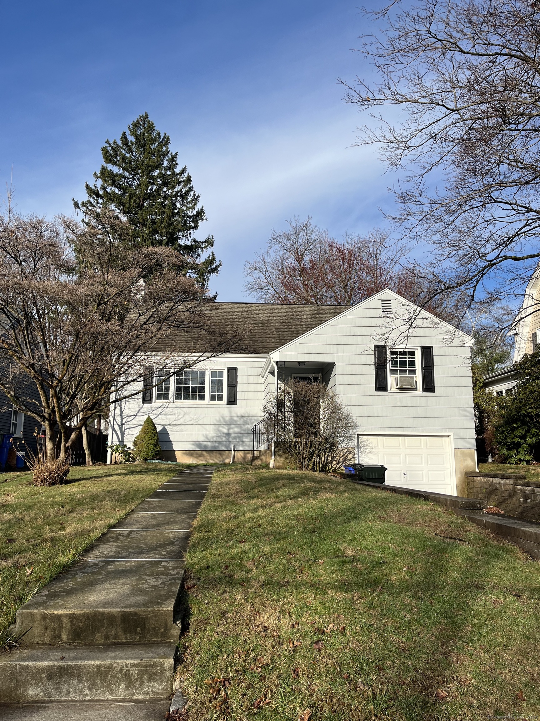 95 Clifton Avenue, West Hartford, Connecticut image 3