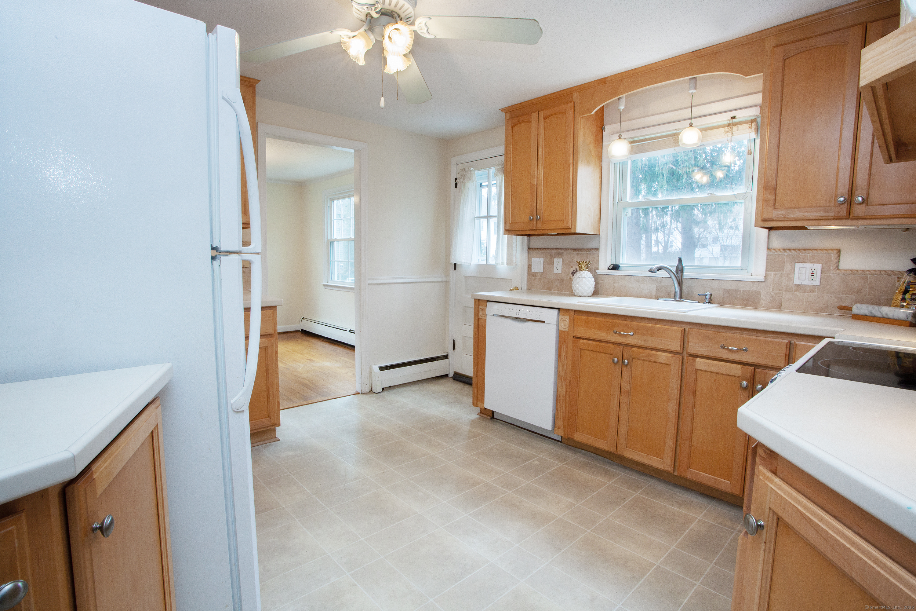 95 Clifton Avenue, West Hartford, Connecticut image 17