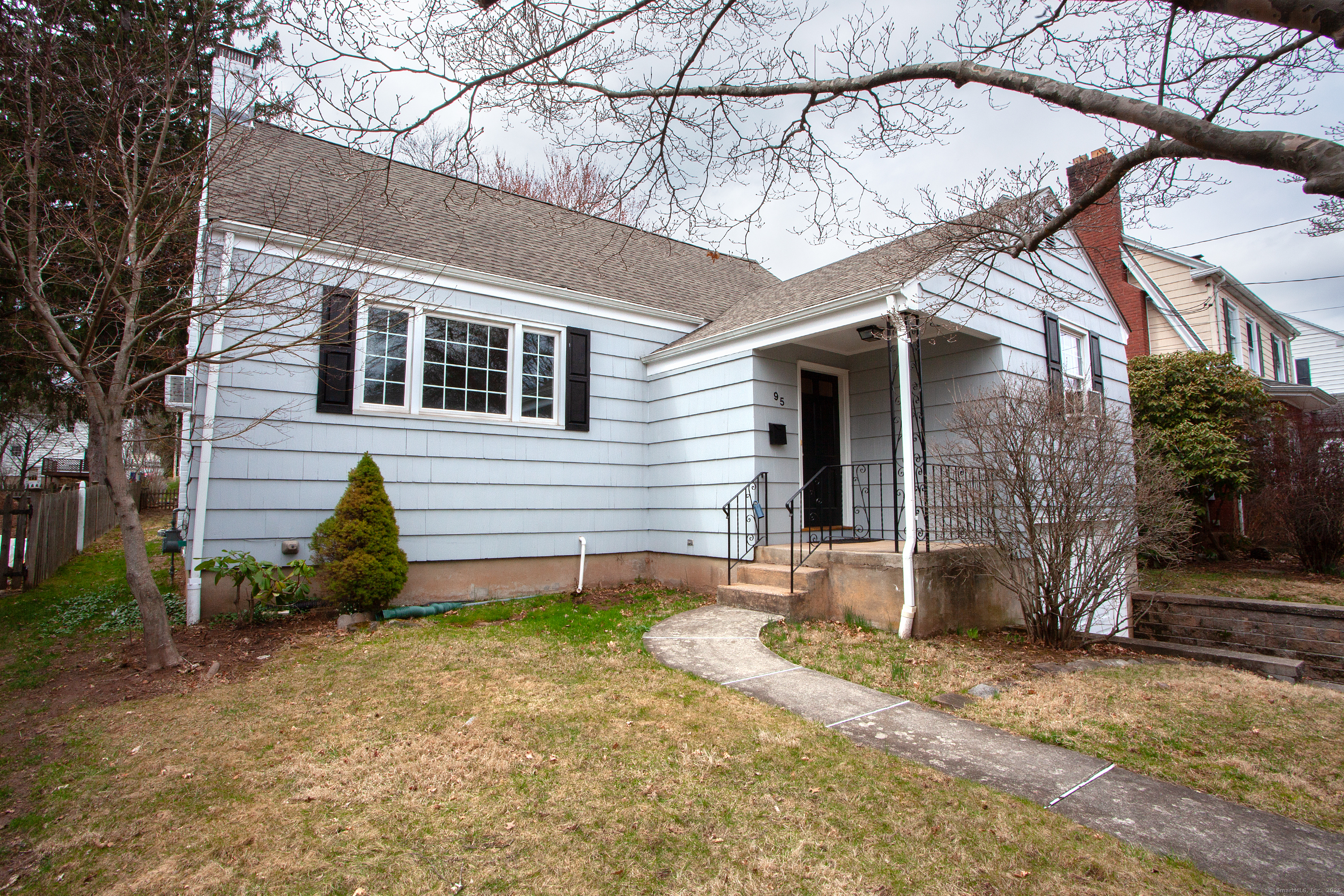 95 Clifton Avenue, West Hartford, Connecticut image 1
