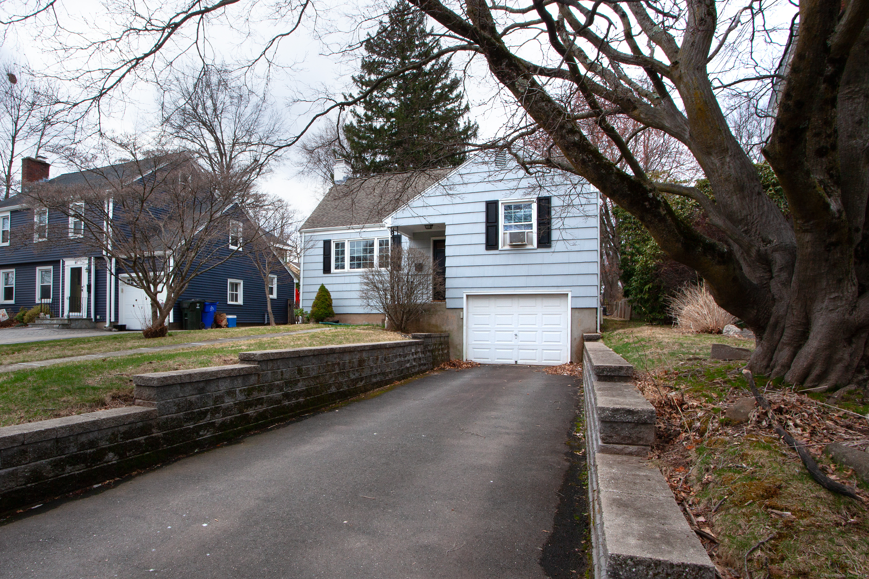95 Clifton Avenue, West Hartford, Connecticut image 2