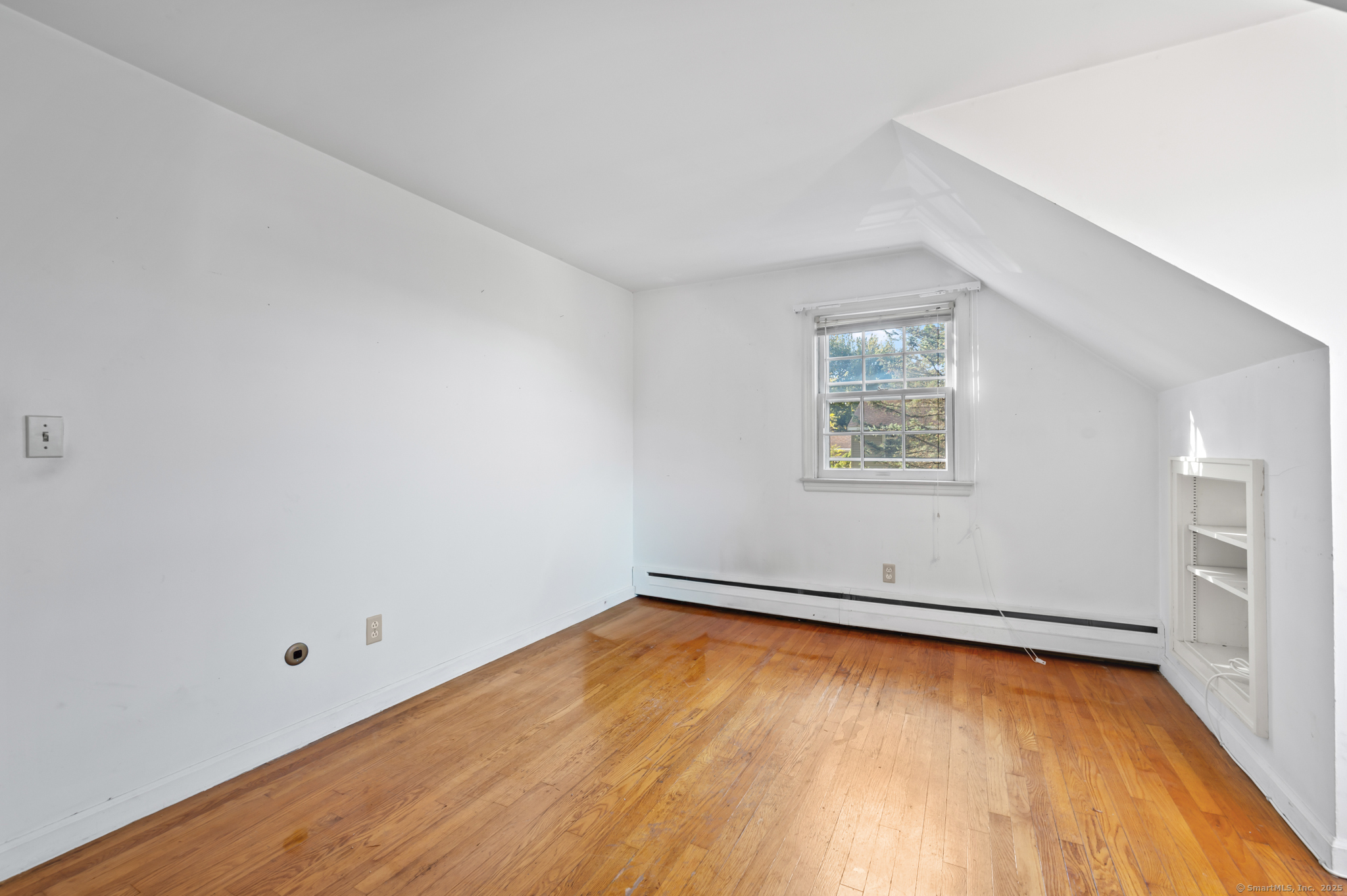 West Haven, Connecticut 06516, United States, 4 Bedrooms Bedrooms, ,2 BathroomsBathrooms,Residential,Coming Soon,218331