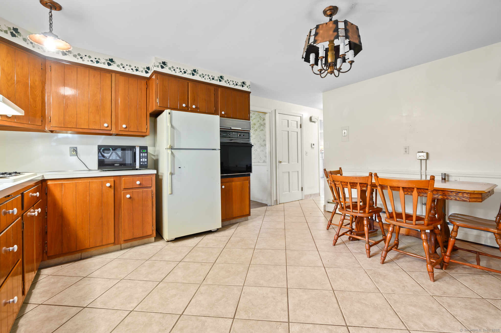 West Haven, Connecticut 06516, United States, 4 Bedrooms Bedrooms, ,2 BathroomsBathrooms,Residential,Coming Soon,218331