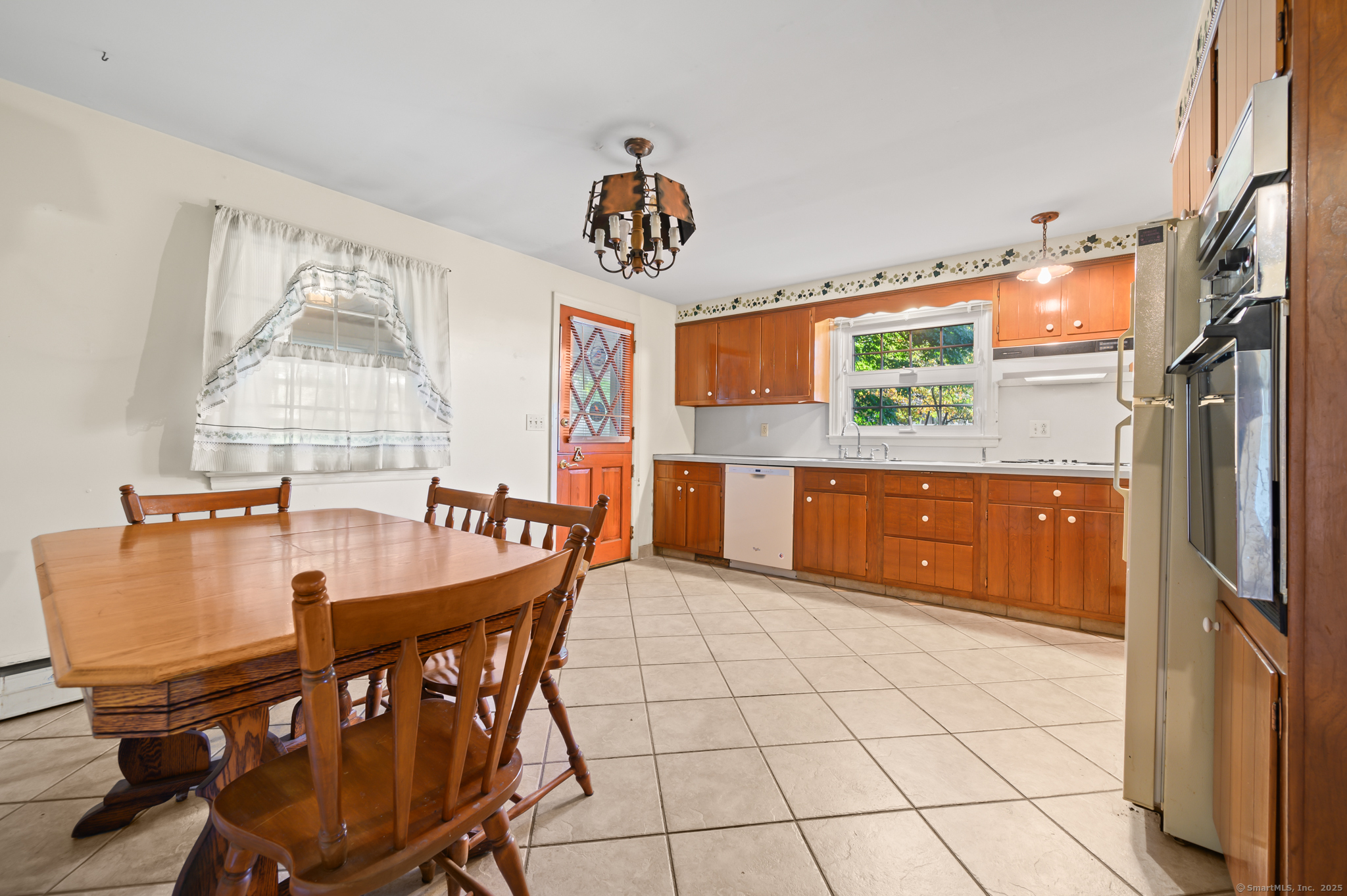 West Haven, Connecticut 06516, United States, 4 Bedrooms Bedrooms, ,2 BathroomsBathrooms,Residential,Coming Soon,218331