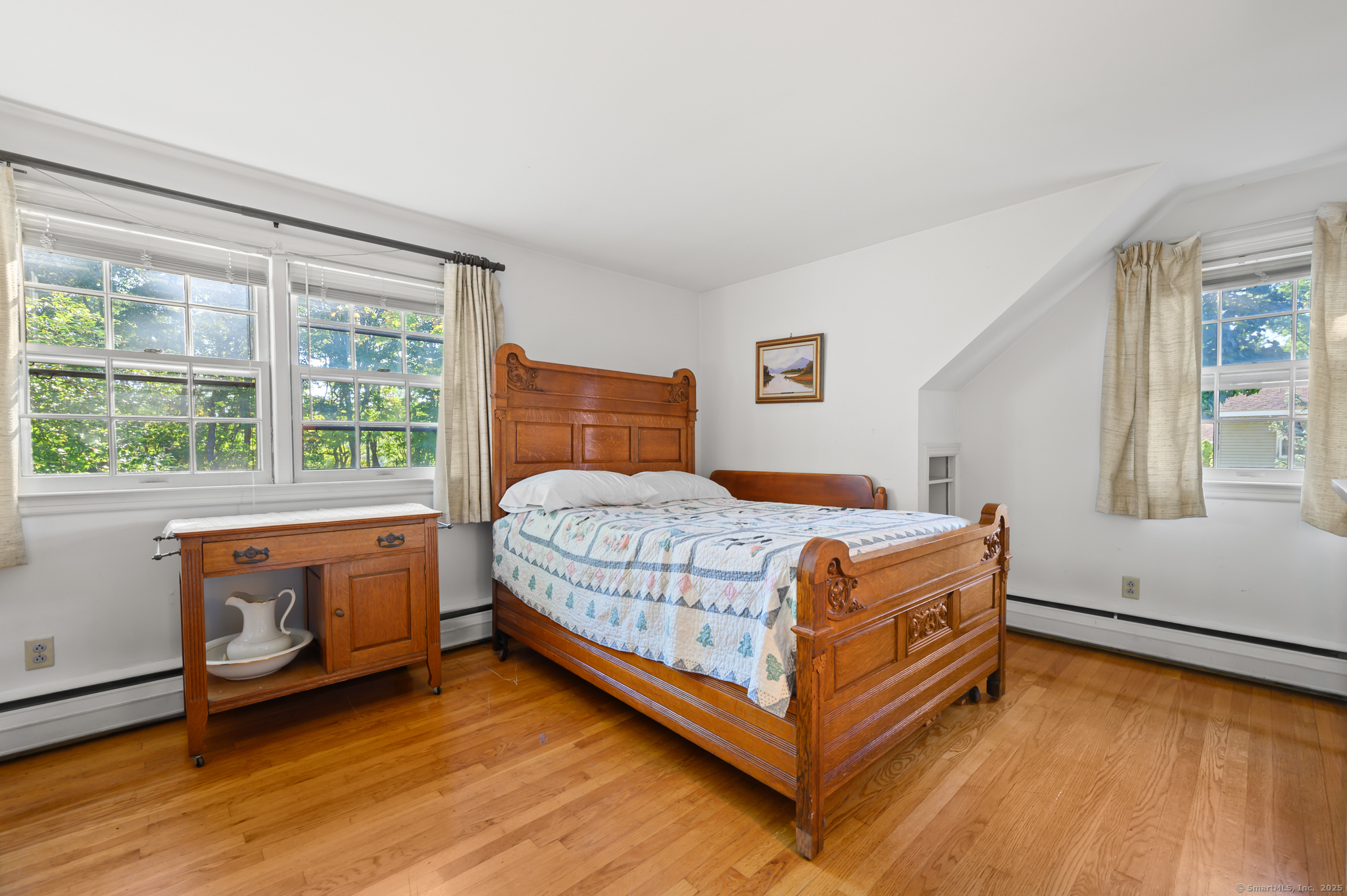 West Haven, Connecticut 06516, United States, 4 Bedrooms Bedrooms, ,2 BathroomsBathrooms,Residential,Coming Soon,218331