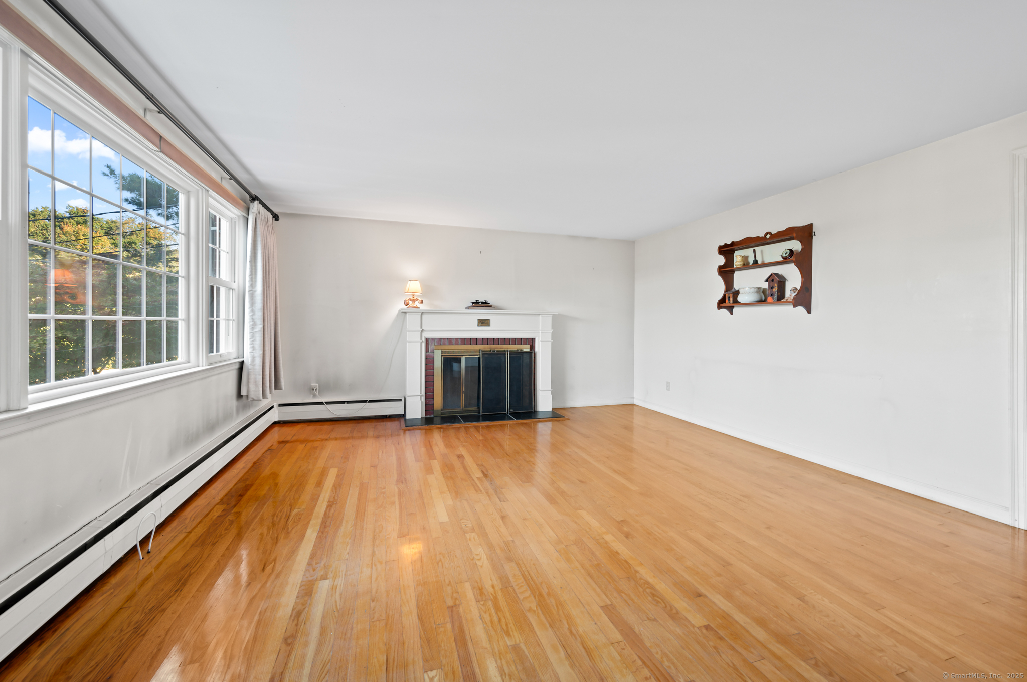 West Haven, Connecticut 06516, United States, 4 Bedrooms Bedrooms, ,2 BathroomsBathrooms,Residential,Coming Soon,218331