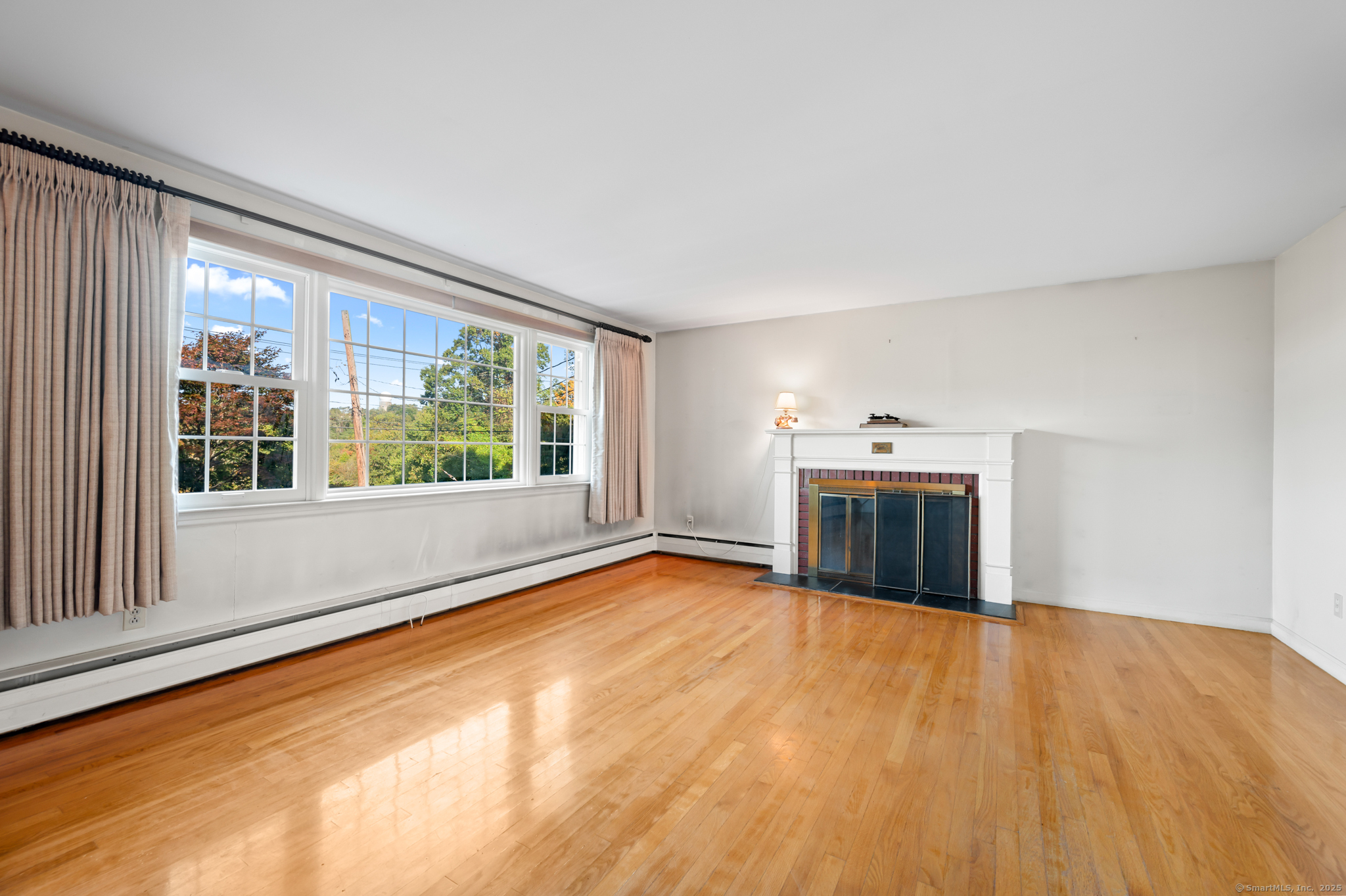 West Haven, Connecticut 06516, United States, 4 Bedrooms Bedrooms, ,2 BathroomsBathrooms,Residential,Coming Soon,218331