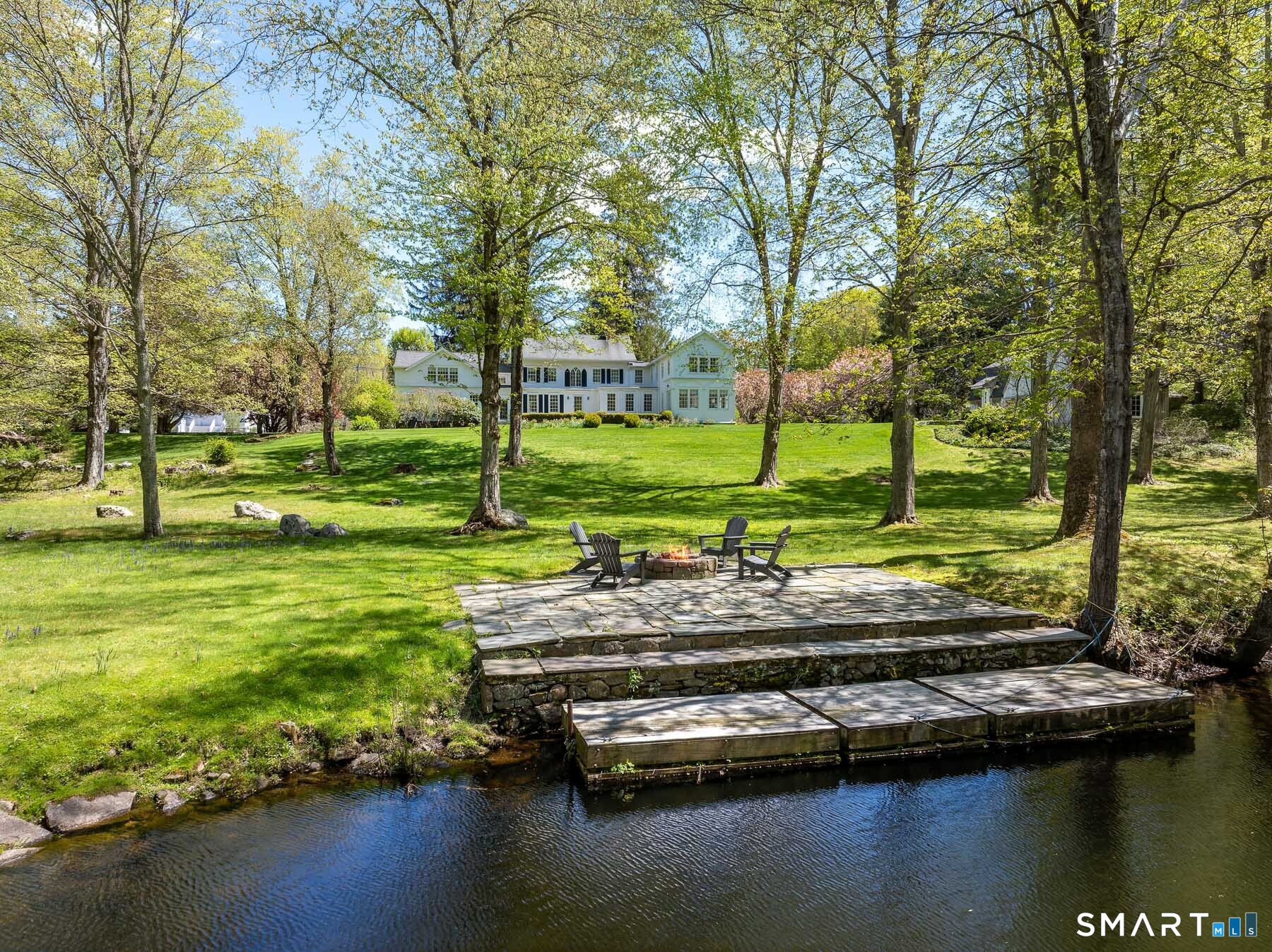 290 Lyons Plain Road