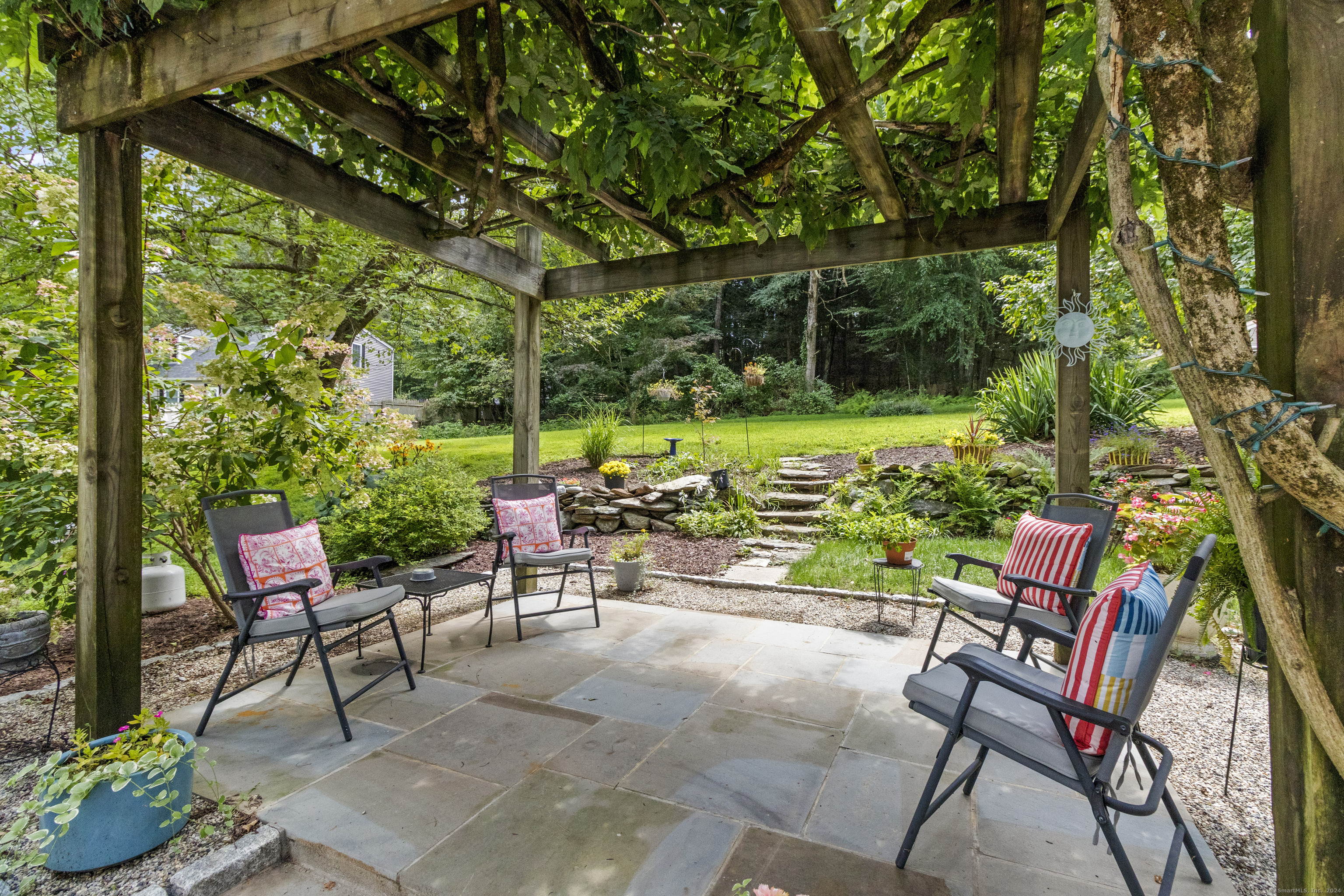 94 Glen Road, Newtown, Connecticut image 32