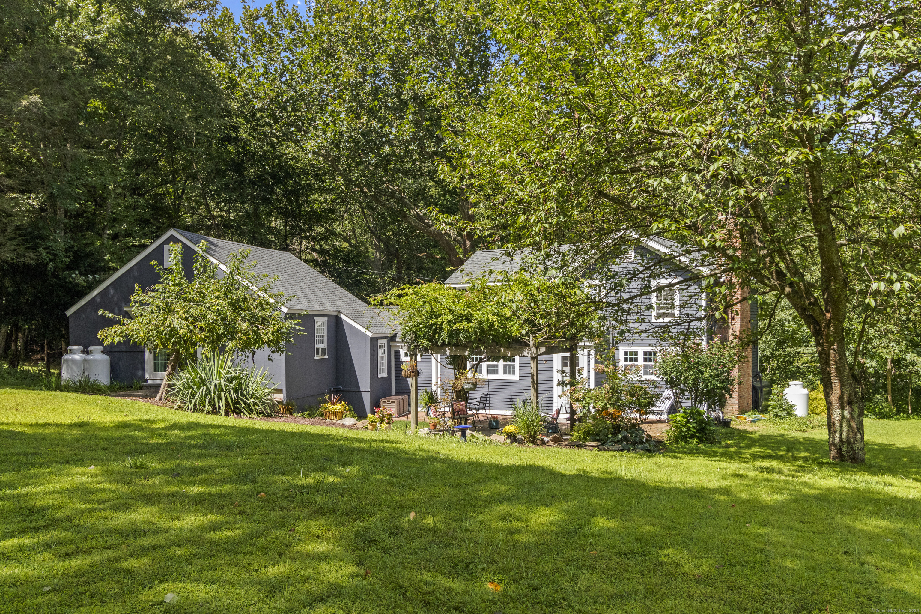 94 Glen Road, Newtown, Connecticut image 2