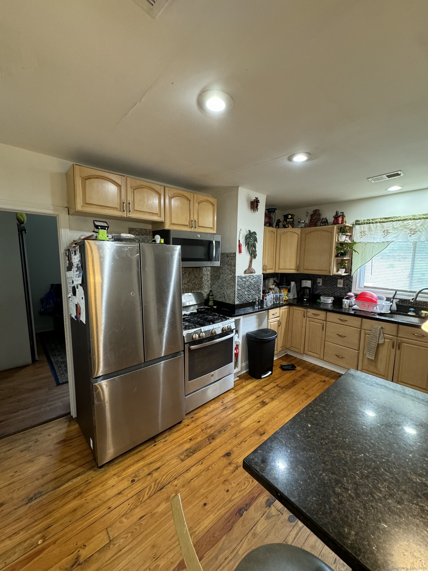 385 Chamberlain Avenue, Bridgeport, Connecticut image 12