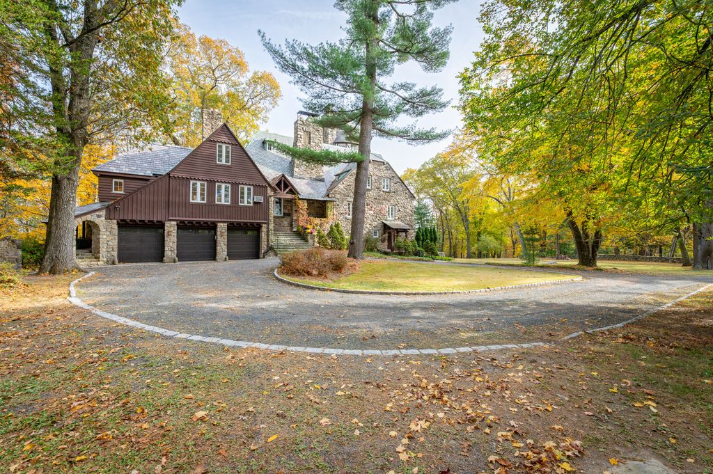 Photo of 271 Hunting Ridge Road, Stamford, CT 06903 (MLS # 24132085)