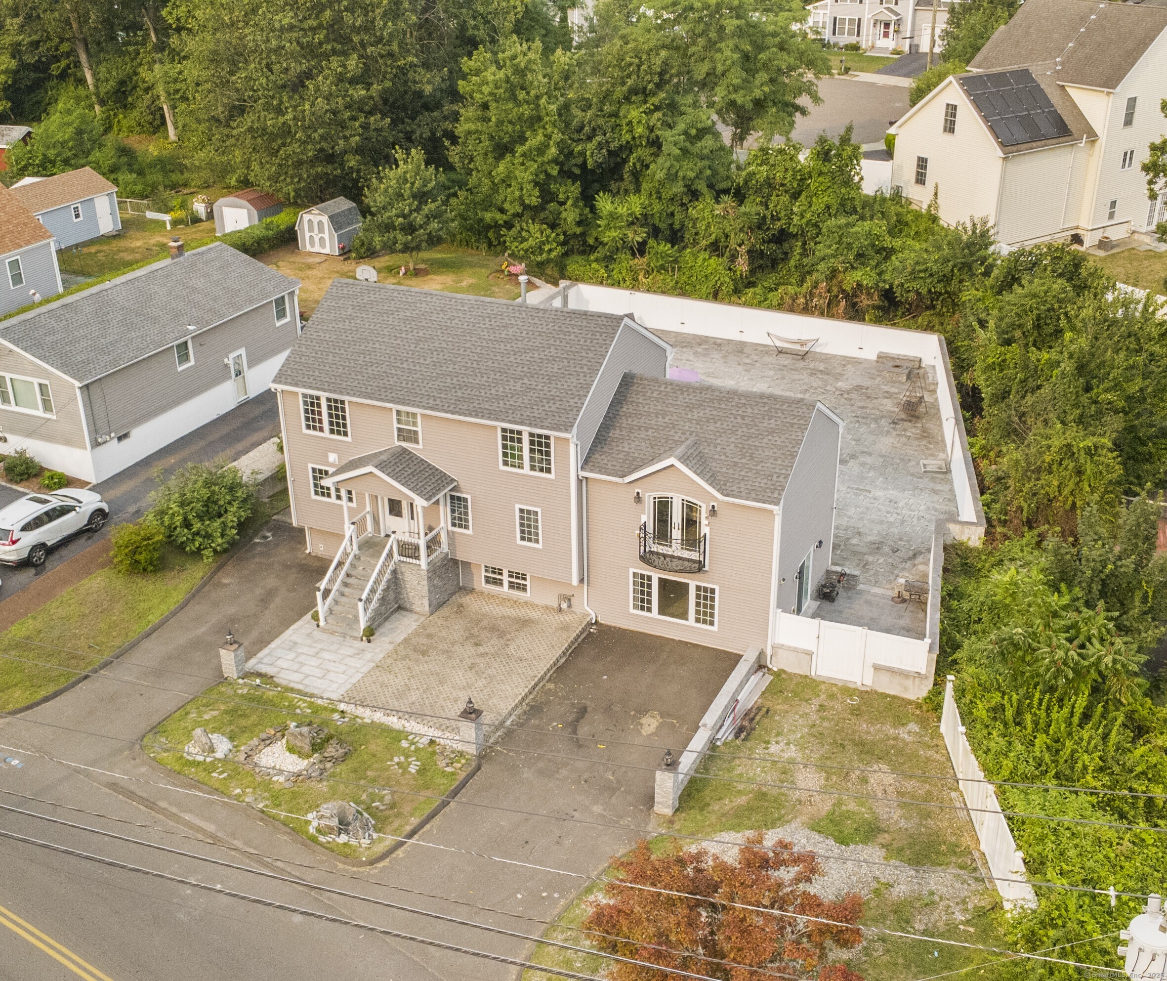 547 Laurel Street