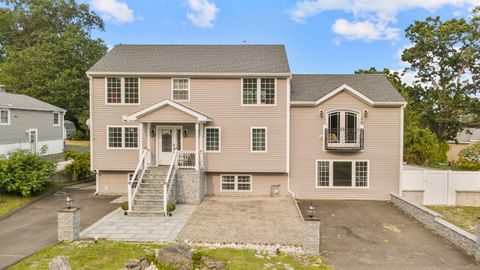 547 Laurel Street East Haven CT 06512