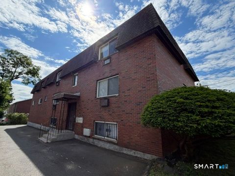 Tiny photo for 385 High Street #4, New Britain, CT 06051 (MLS # 24178702)