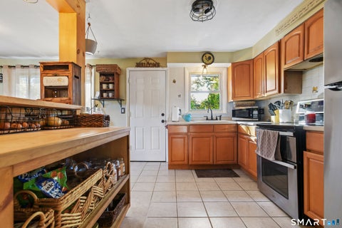 Tiny photo for 11 Texas Drive, Montville, CT 06370 (MLS # 24216817)