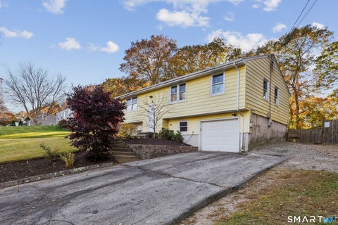 Tiny photo for 11 Texas Drive, Montville, CT 06370 (MLS # 24216817)