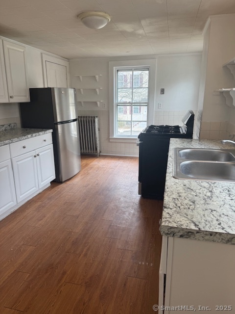 Rental Property at Chestnut Street, Bethel, Connecticut - Bedrooms: 2 
Bathrooms: 1 
Rooms: 4  - $2,500 MO.