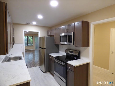 Tiny photo for 9 Debra Court #9, Cromwell, CT 06416 (MLS # 24214595)