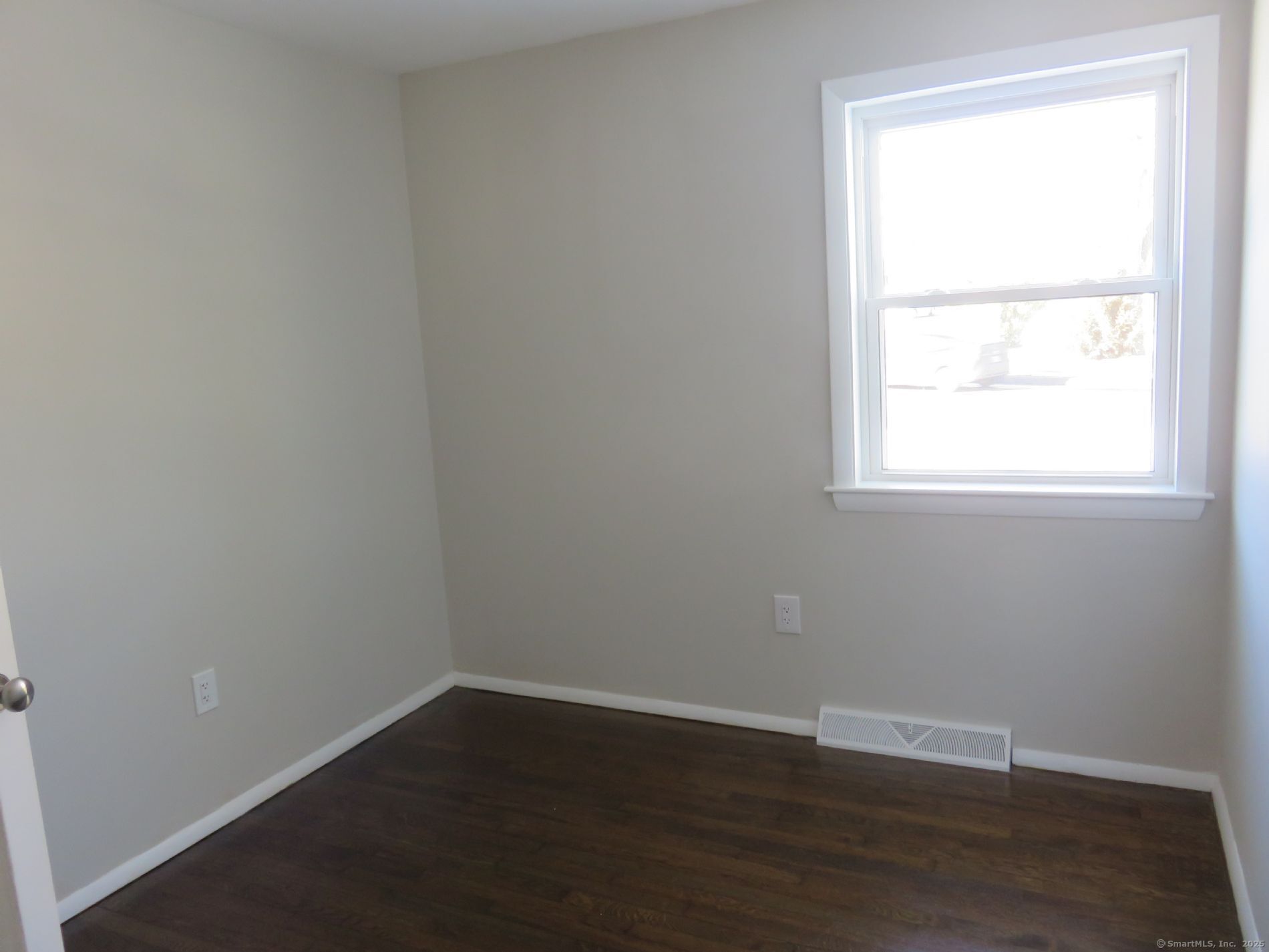 324 Maple Street, Branford, Connecticut image 13