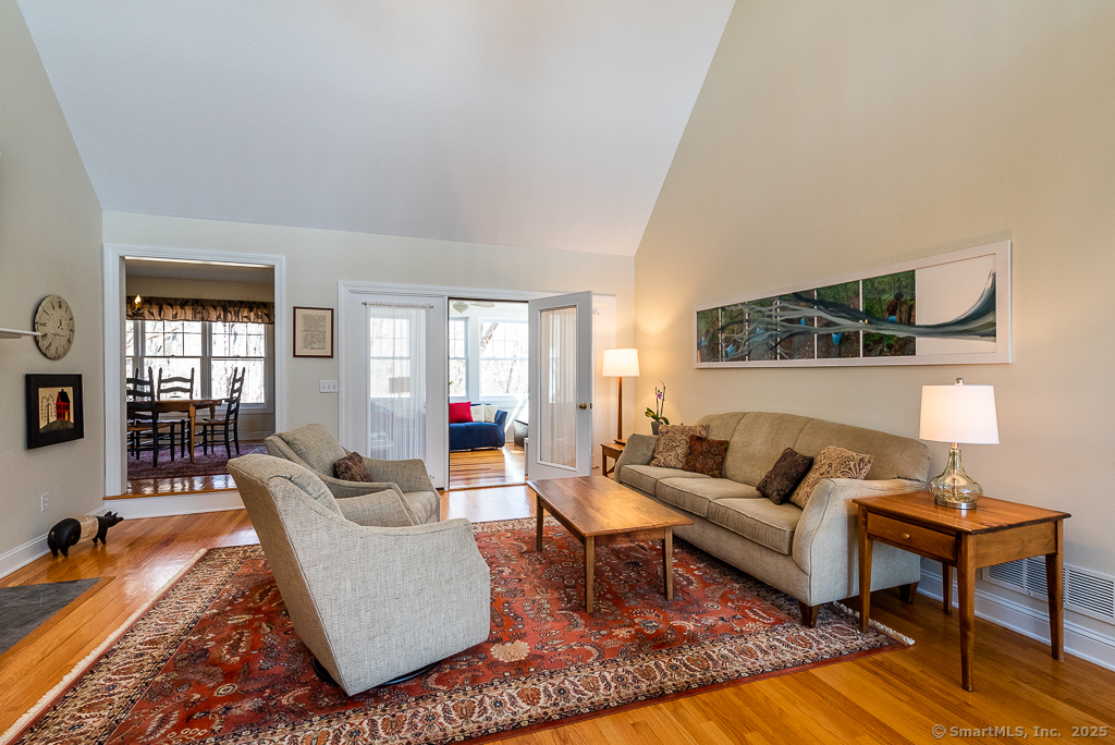 88 Sconset Lane, Guilford, Connecticut image 13