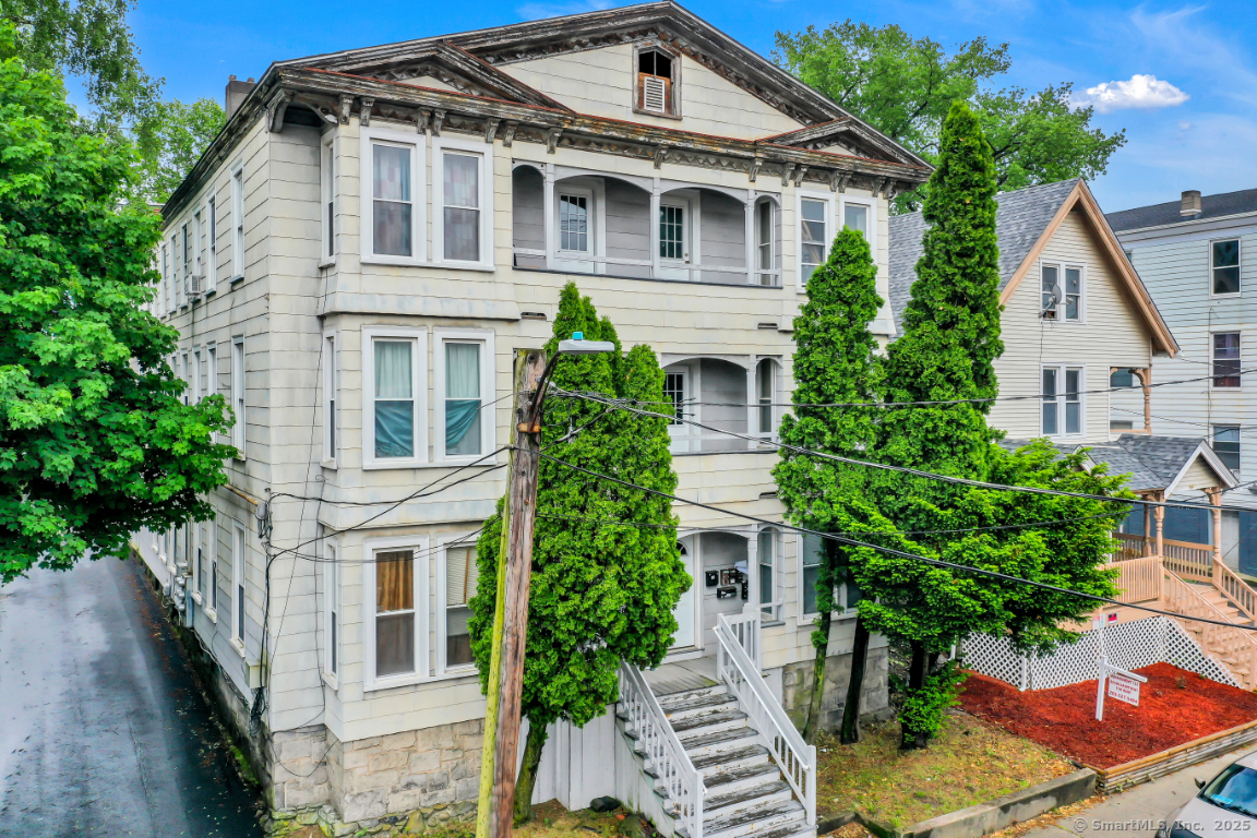Property for Sale at S Main Street, Waterbury, Connecticut - Bedrooms: 15 
Bathrooms: 9 
Rooms: 25  - $950,000