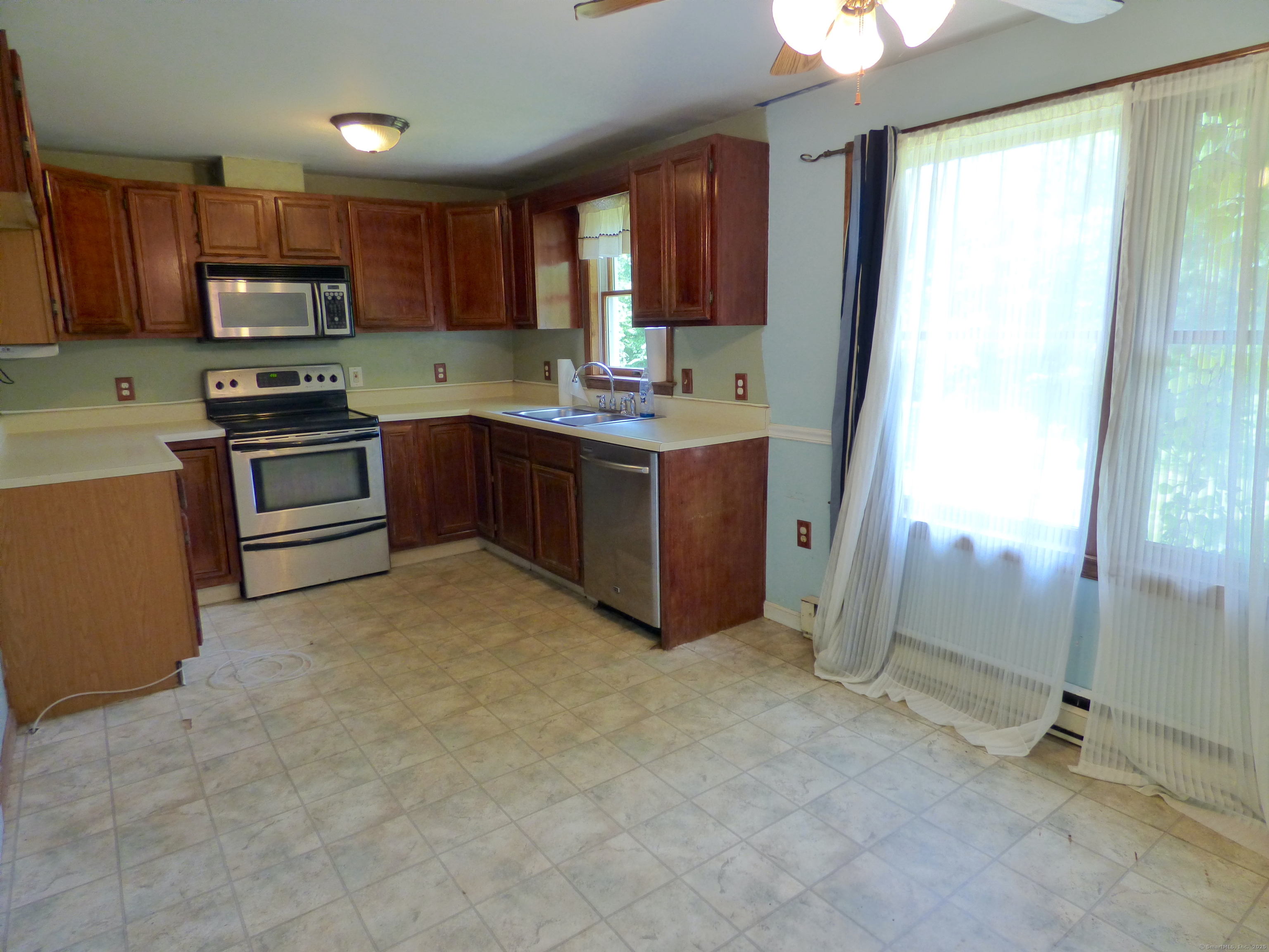 62 Bascom Road, Lebanon, Connecticut image 8