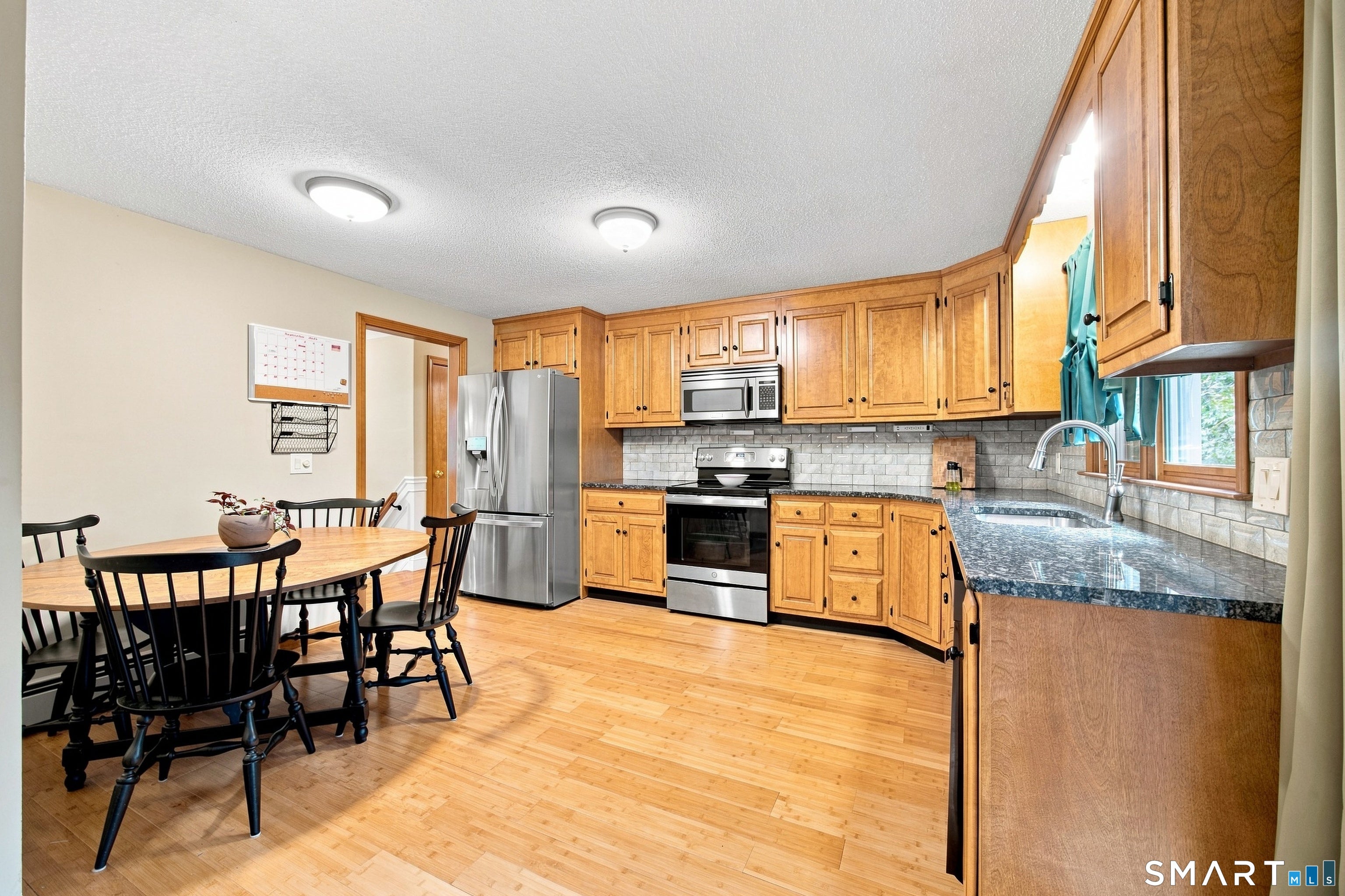 4 Woodland Hollow Street