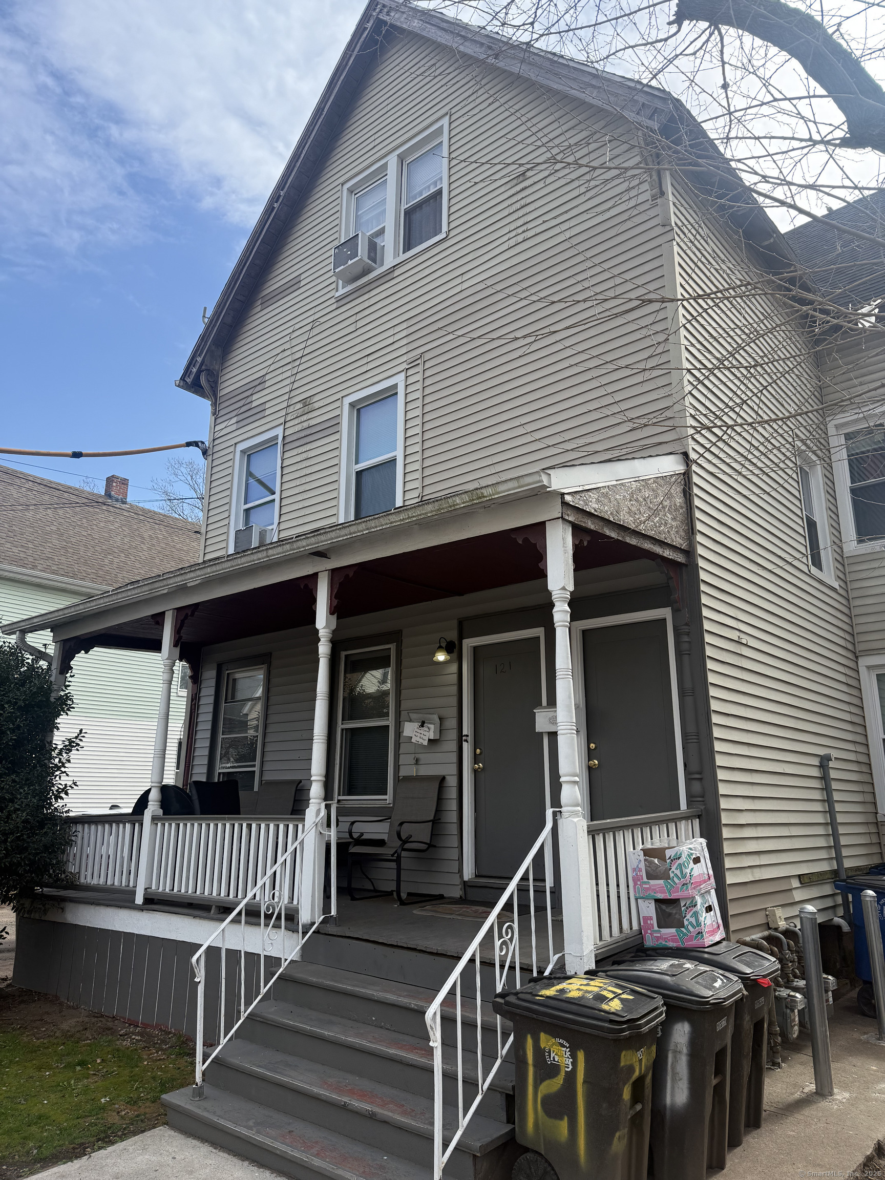 Property for Sale at Plymouth Street, New Haven, Connecticut - Bedrooms: 5 
Bathrooms: 2 
Rooms: 11  - $359,000