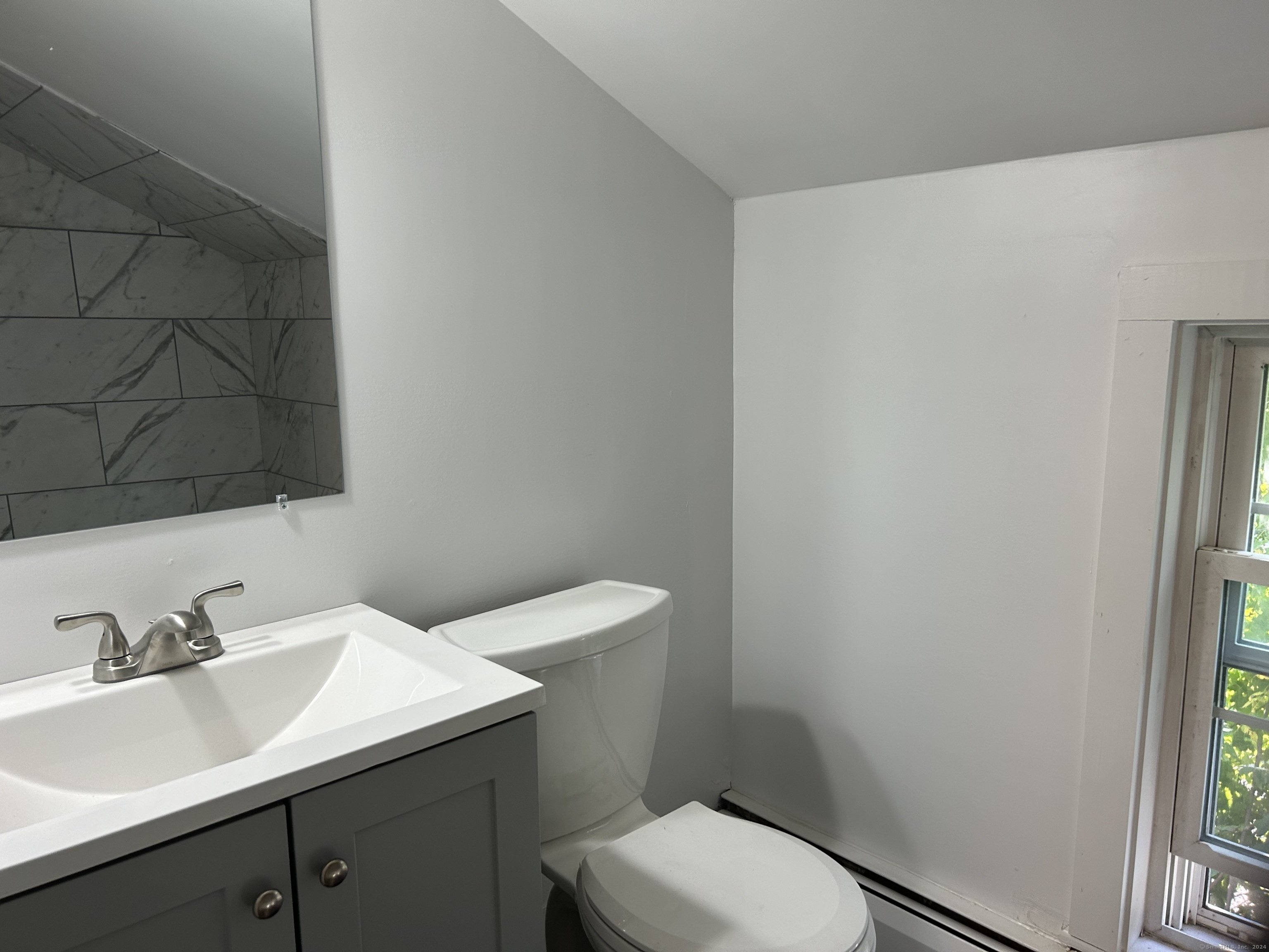 Windsor, Connecticut 06095, United States, 1 Bedroom Bedrooms, ,1 BathroomBathrooms,Residential,Active,122005