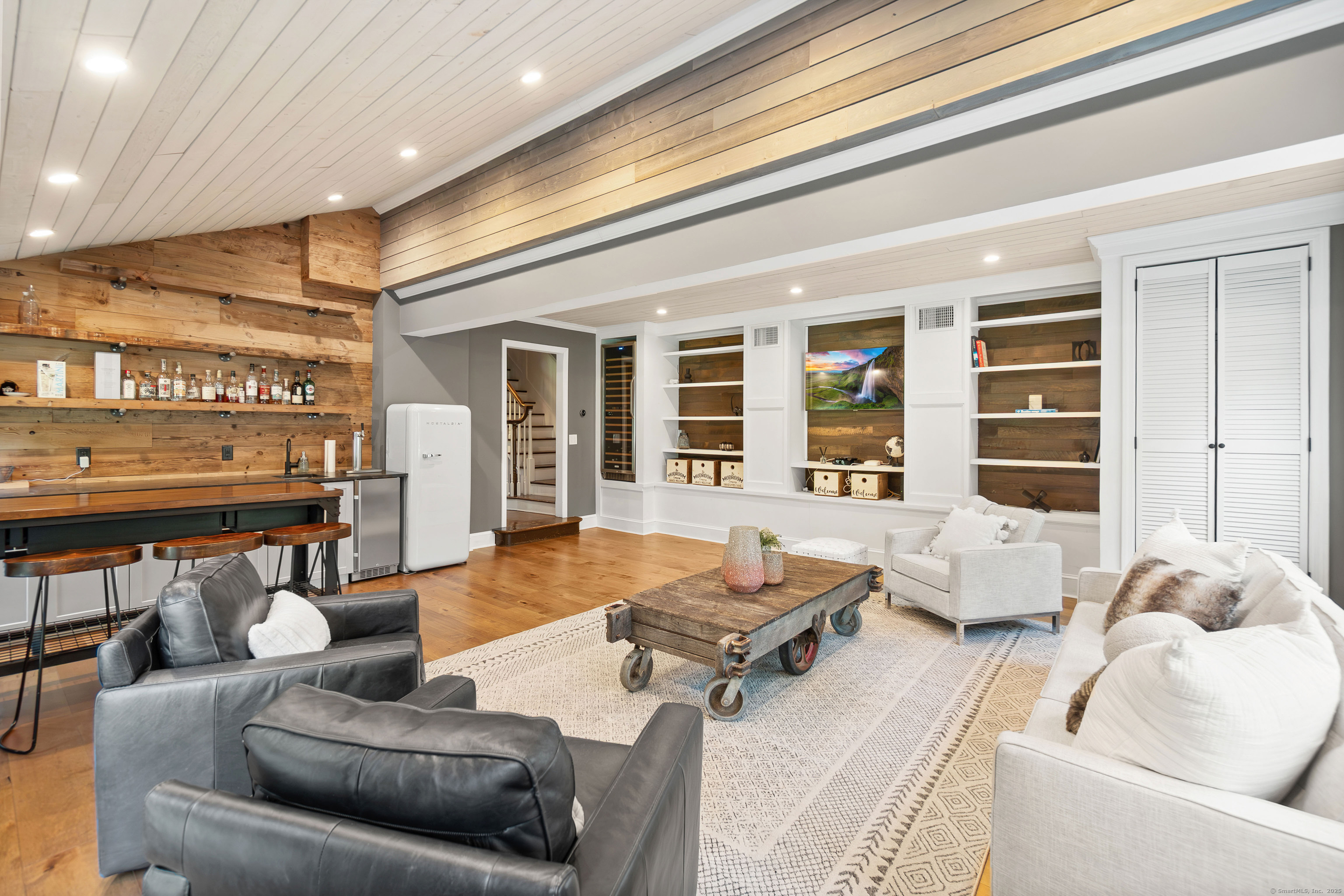 28 Carriage Drive
