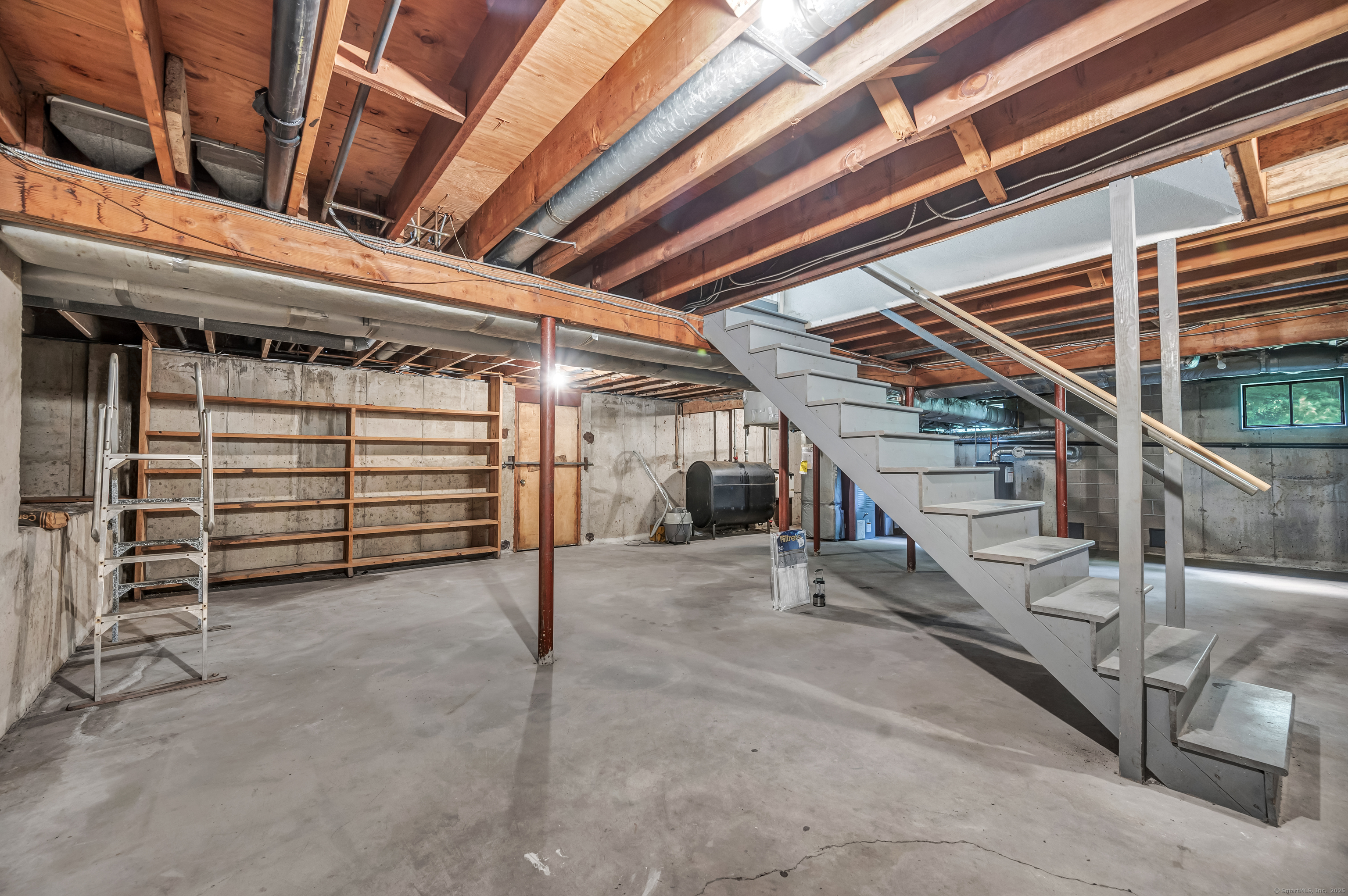 Wallingford, Connecticut 06492, United States, 4 Bedrooms Bedrooms, ,3 BathroomsBathrooms,Residential,Active,240107