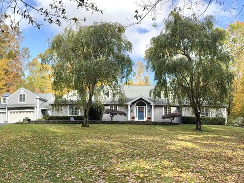 Photo of 214 Nortontown Road, Guilford, CT 06437 (MLS # 24130262)