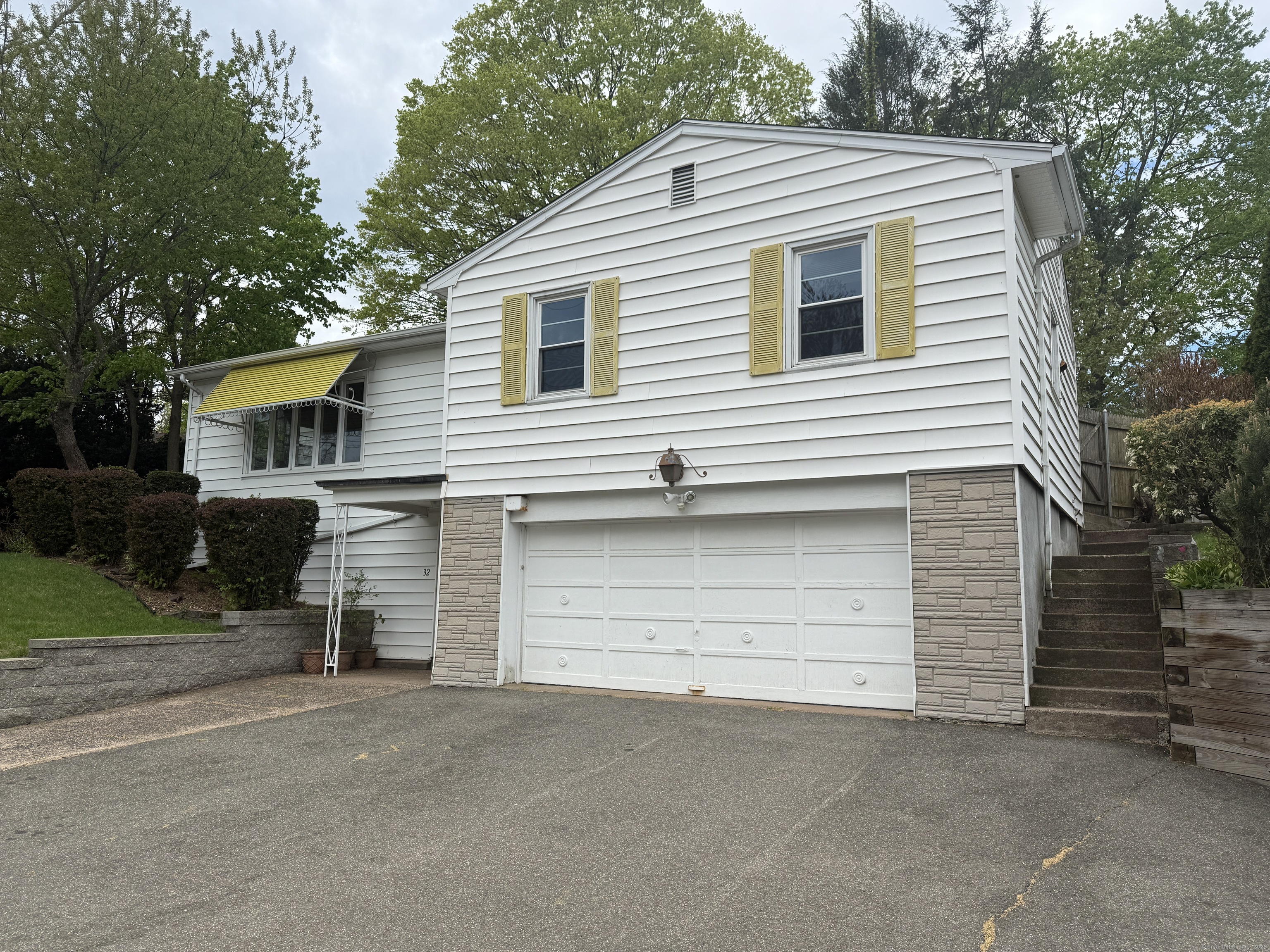 32 Lawncrest Road, New Haven, Connecticut image 3