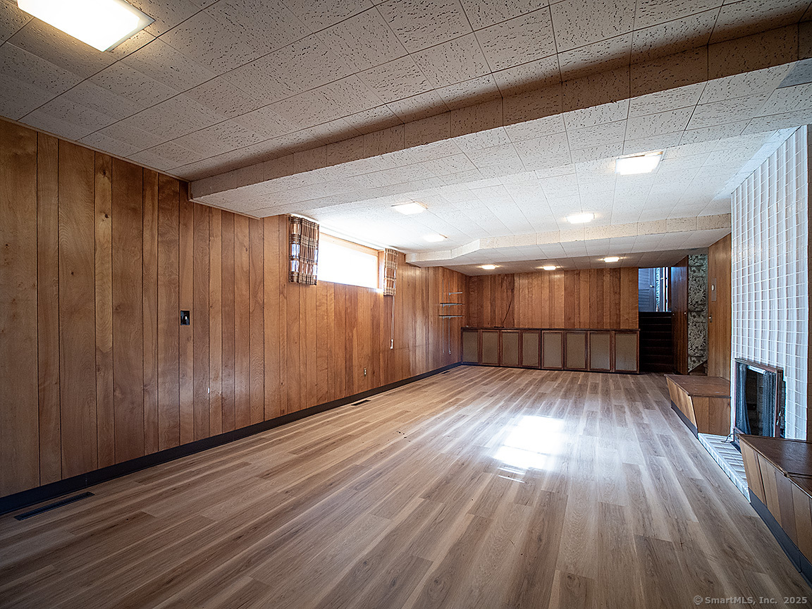 32 Lawncrest Road, New Haven, Connecticut image 31