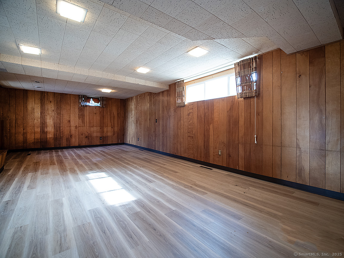 32 Lawncrest Road, New Haven, Connecticut image 32