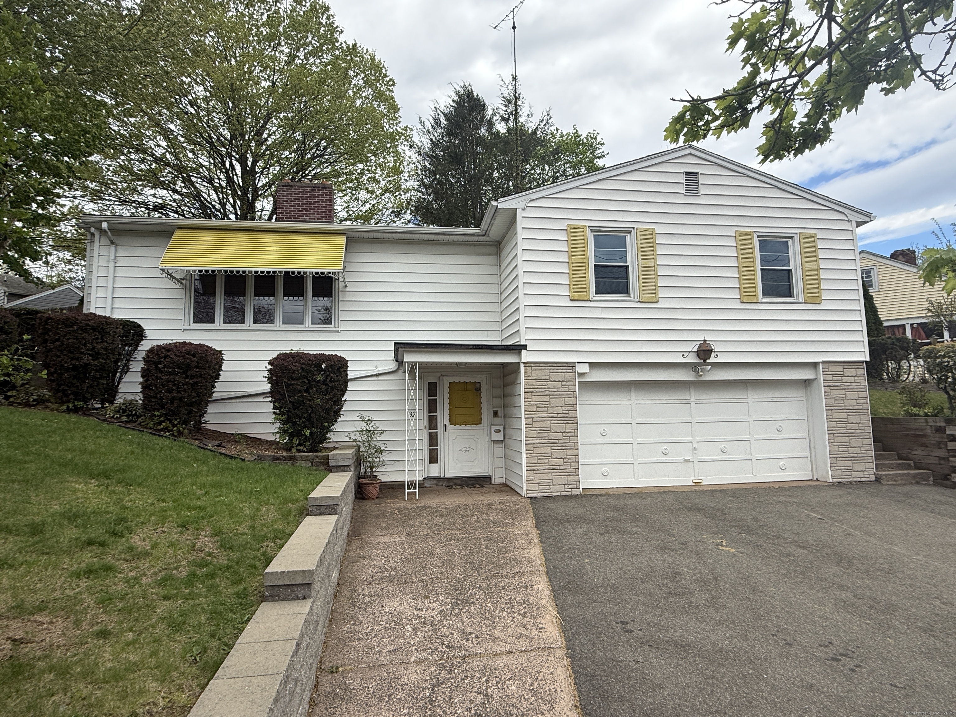 32 Lawncrest Road, New Haven, Connecticut image 1