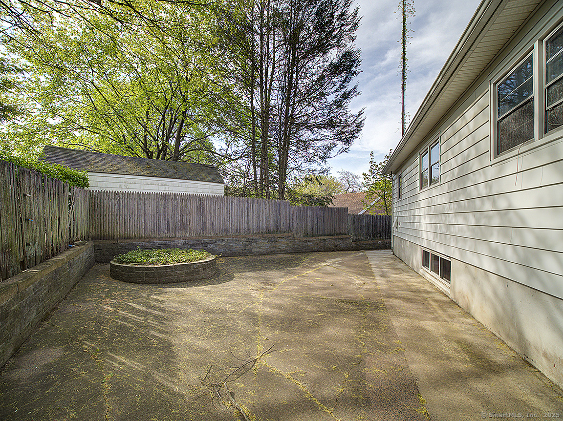 32 Lawncrest Road, New Haven, Connecticut image 38