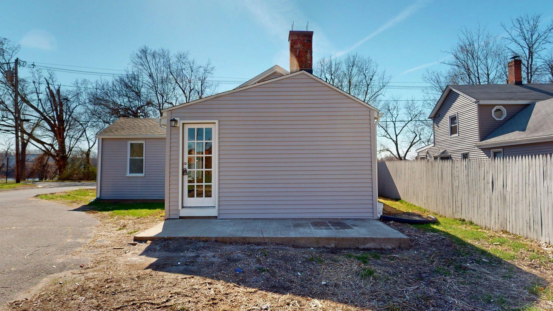 102 S Water Street, East Windsor, Connecticut image 31