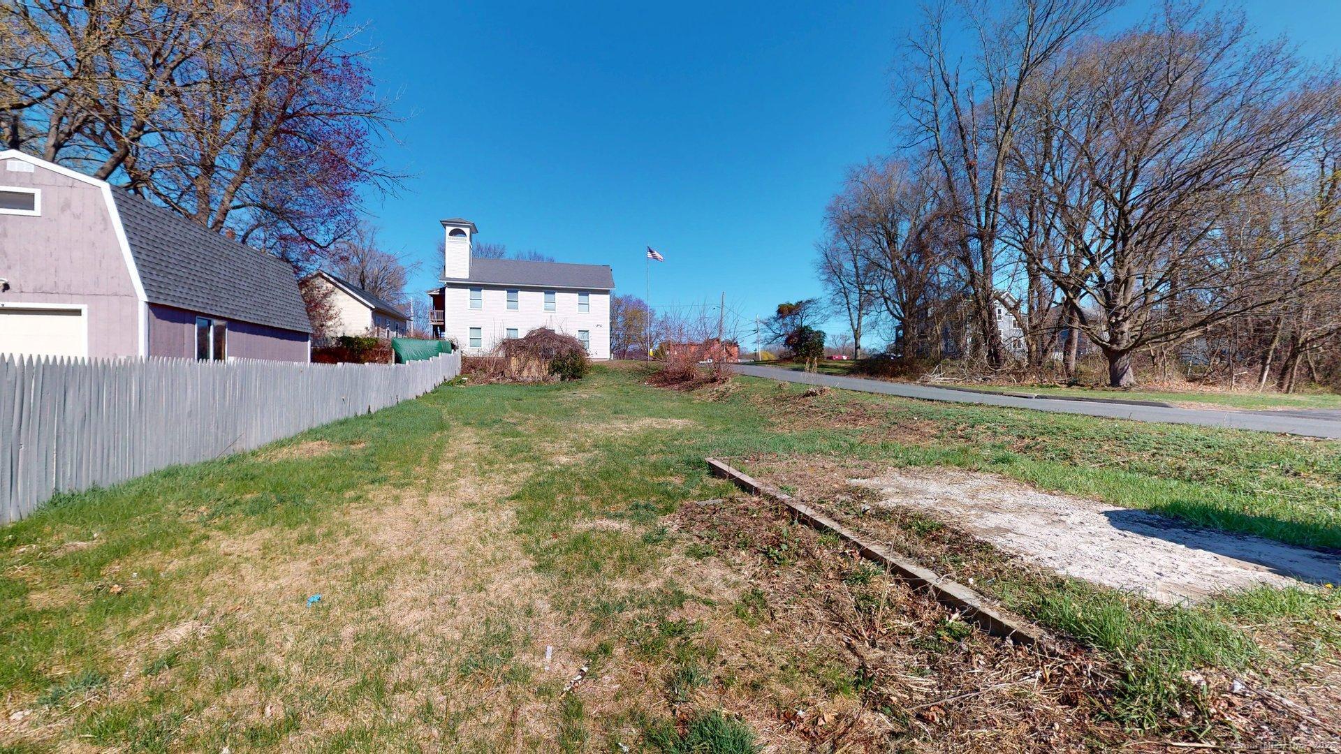 102 S Water Street, East Windsor, Connecticut image 33
