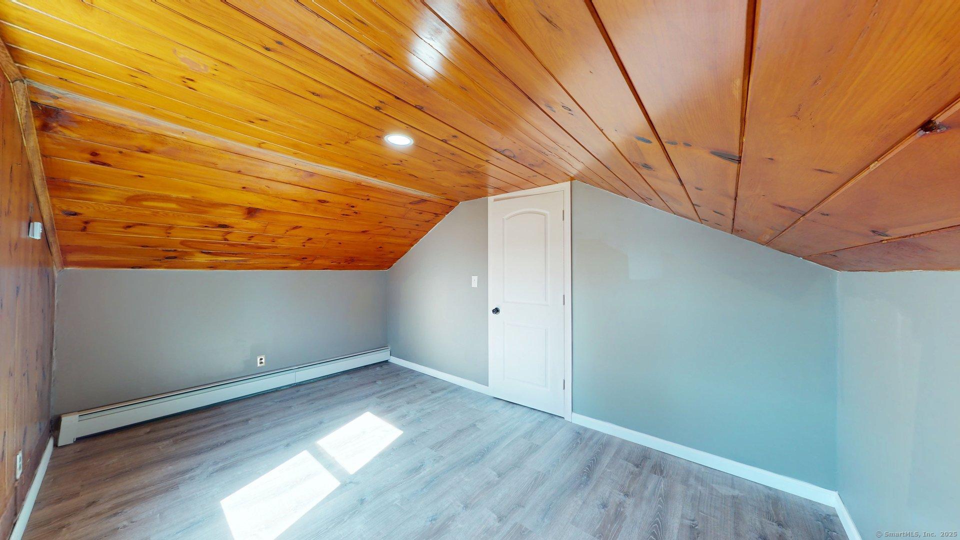 102 S Water Street, East Windsor, Connecticut image 29