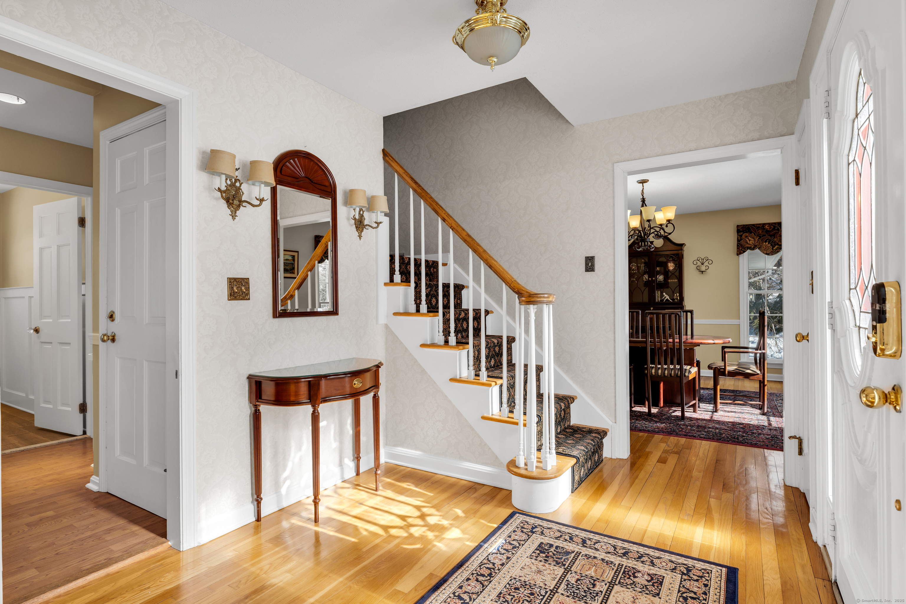 27 Lancelot Drive, North Haven, Connecticut image 4
