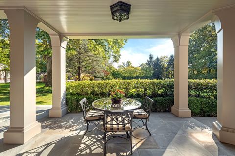 A home in New Canaan