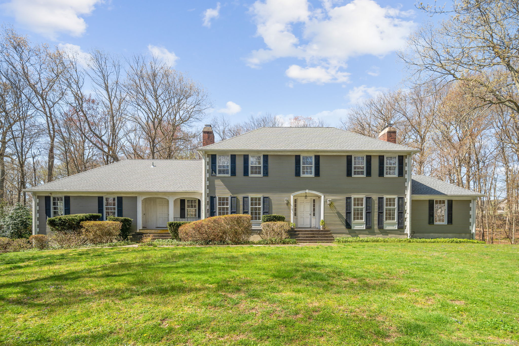 Property for Sale at 64 Pequot Lane, New Canaan, Connecticut - Bedrooms: 4 
Bathrooms: 4 
Rooms: 10  - $1,339,000