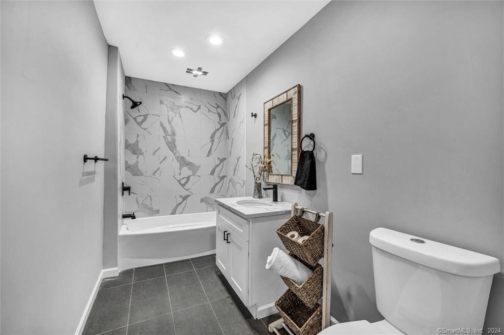 45 Arlington Street, West Haven, Connecticut image 24