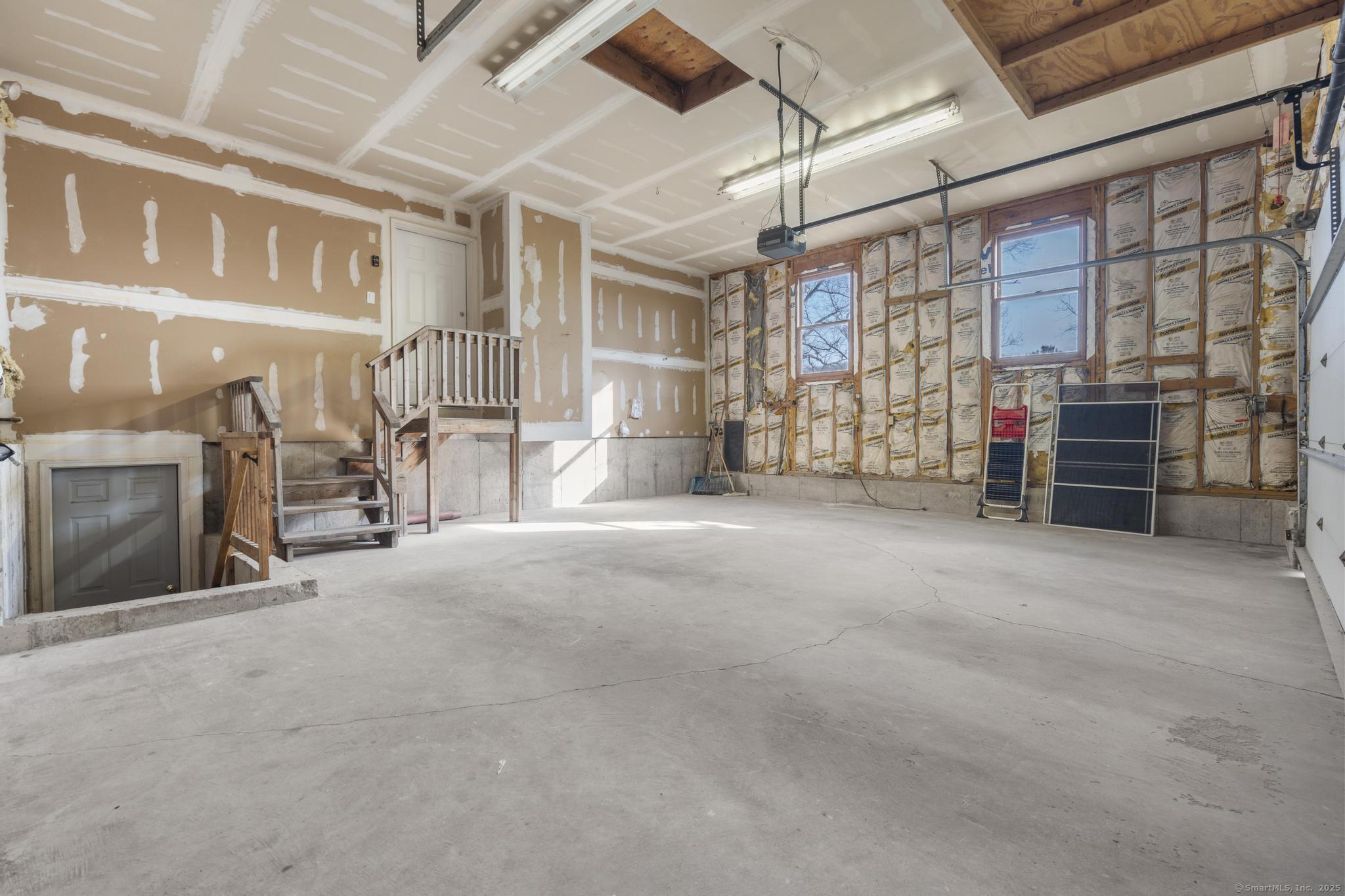 140 Village Street, North Branford, Connecticut image 32