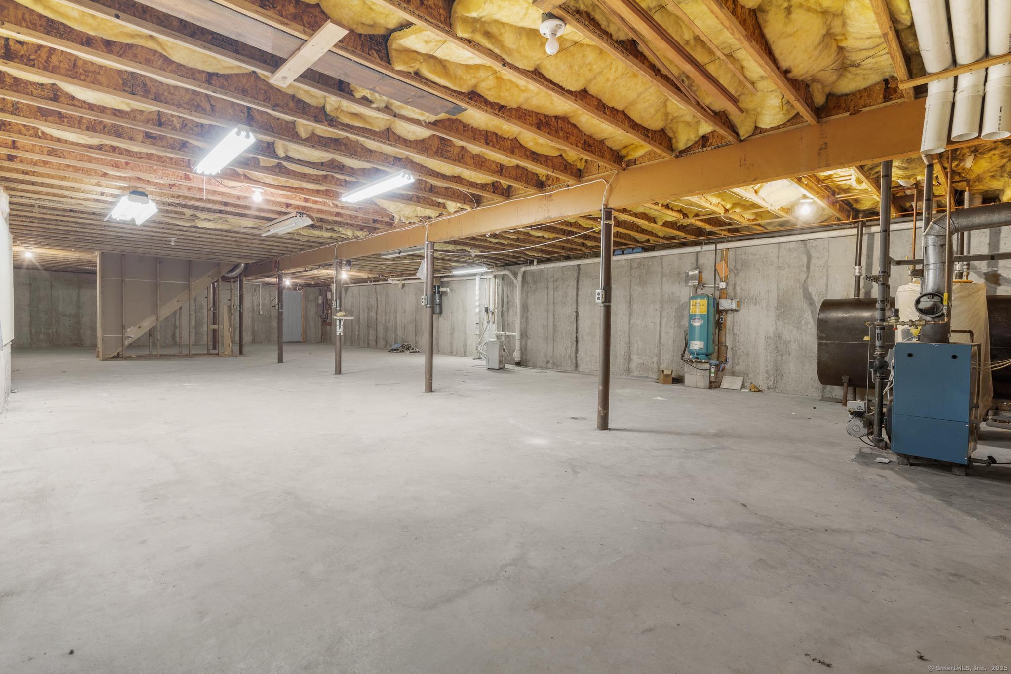 140 Village Street, North Branford, Connecticut image 36