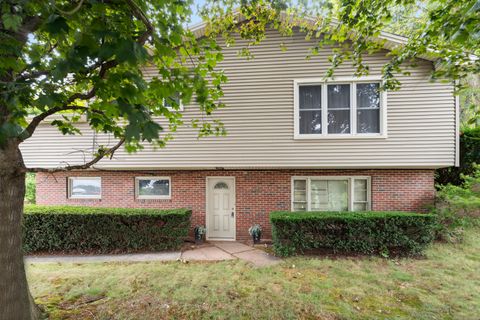 6 Coles Road Cromwell CT 06416