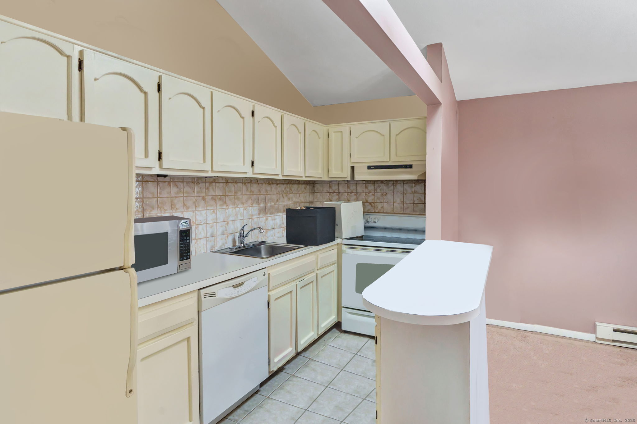 5F Country Squire Drive #5F, Cromwell, Connecticut image 3