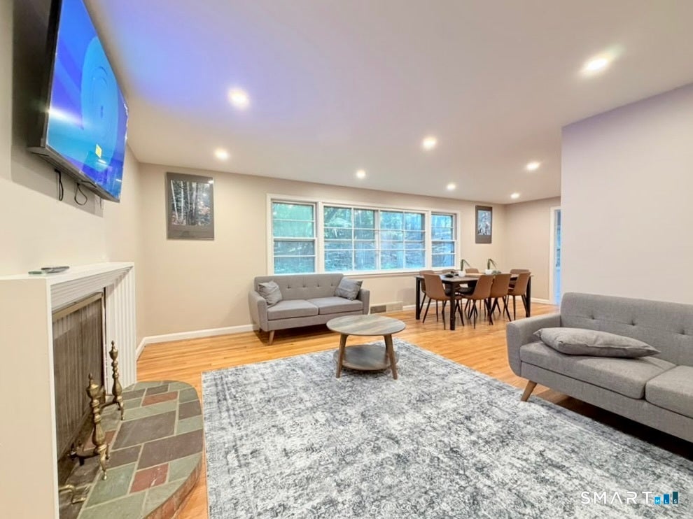1 Long Hill Terrace