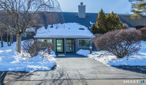 Tiny photo for 121 Watch Hill Road #121, Branford, CT 06405 (MLS # 24155724)